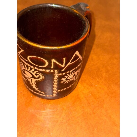 Vintage Arizona Ceramic Souvenir Mug With Native American Design - Picture 2 of 6
